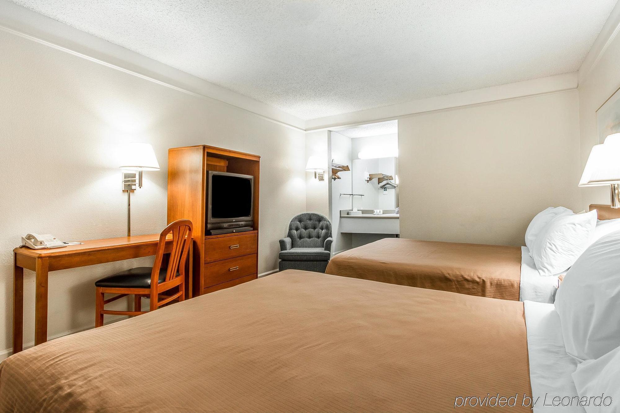 Quality Inn 斯托克顿 外观 照片