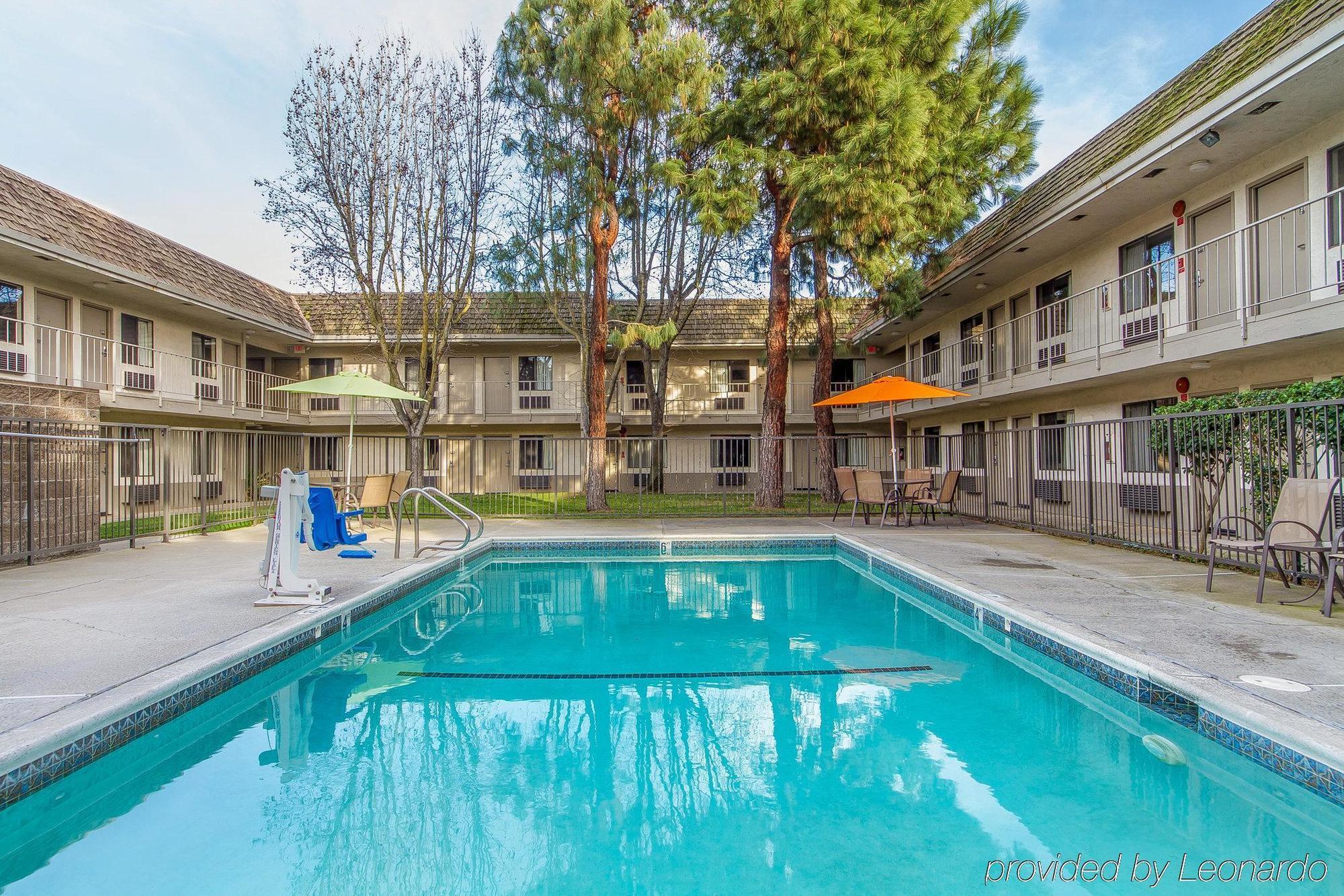 Quality Inn 斯托克顿 外观 照片